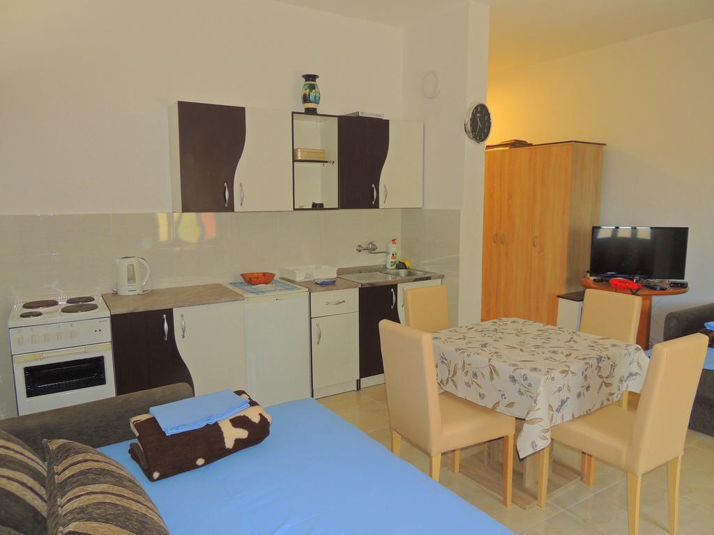 Guest House Jelena Budua Esterno foto