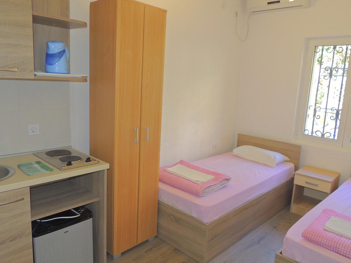 Guest House Jelena Budua Esterno foto