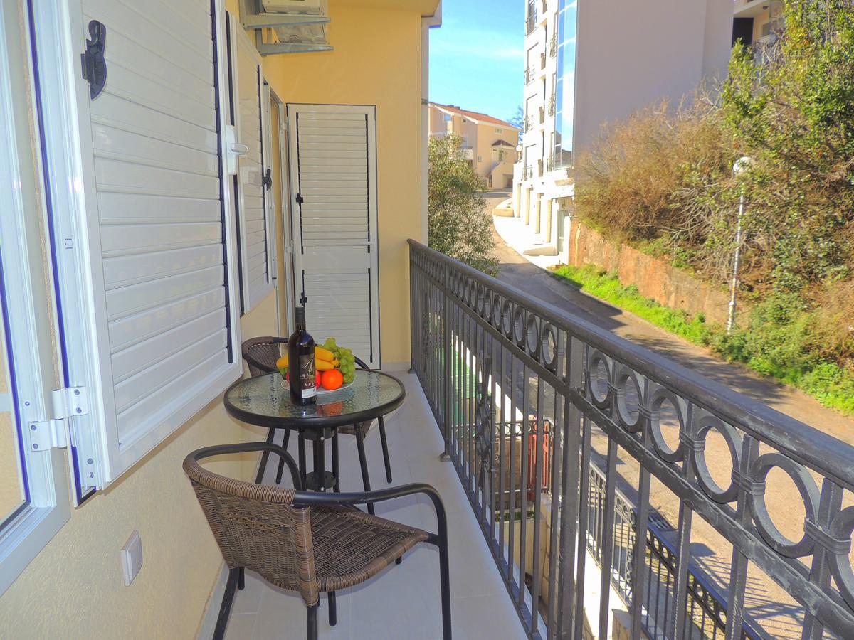 Guest House Jelena Budua Esterno foto
